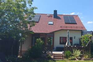 Einfamilienhaus mit Doppelgarage und Keller - einzugsbereit – Die vollständige Adresse der Immobilie erhältst du vom Anbieter., 4651 Bad Lausick – Vorschaubild 1