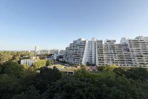 Hochgelegene gut geschnittene 3-Zimmer-Wohnung im Olympiadorf mit großer Südterrasse – 80809 Am Riesenfeld, München – Vorschaubild 12