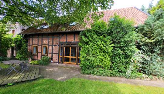 Bild von Charmantes Fachwerkhaus mit viel Platz, schönem Garten und großem Carport - 2 Wohneinheiten