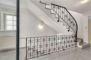 PETS ALLOWED IN HISTORIC HOUSE!! approx. 2476 ft²! 7.5-room, 5.5-bed, 2.25-bath and XL roof terrace – Die vollständige Adresse der Immobilie erhältst du vom Anbieter., 55294 Bodenheim – Vorschaubild 18