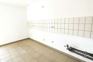 Wohnen auf zwei Ebenen
5-Zimmer-Maisonette-Wohnung mit Balkon und zwei Tiefgaragenstellplätzen – Die vollständige Adresse der Immobilie erhältst du vom Anbieter., 76139 Hagsfeld, Karlsruhe – Vorschaubild 11