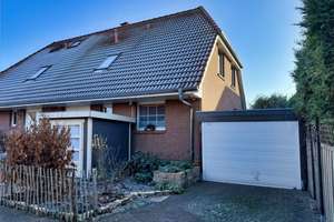 Sehr gepflegte Doppelhaushälfte mit Garage – Die vollständige Adresse der Immobilie erhältst du vom Anbieter., 30826 Garbsen – Vorschaubild 1