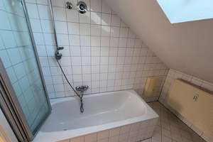 Stuttgart-Nord: 2,5-Zimmer-Wohnung im Dachgeschoss – Am Kriegsbergturm 41, 70192 Relenberg, Stuttgart – Vorschaubild 6