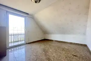 charmantes Haus in Schiefbahn: großzügig, lichtdurchflutet, große Terrasse - sanierungsbedürftig! – Viersen (Kreis) – Vorschaubild 8