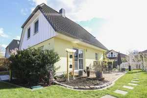 In direkter Wassernähe: 4-Zi.-EFH mit Kamin, schickem Garten, und Carportstellplatz in Erkner – Seerosenweg 5, 15537 Oder-Spree (Kreis) – Vorschaubild 1