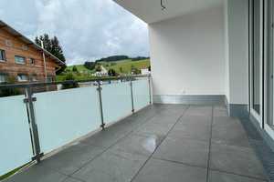 helle, schöne Neubau-Wohnung mit Balkon in Furtwangen (7) – 78120 Schwarzwald-Baar-Kreis – Vorschaubild 5