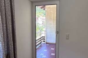 Balkon, Einbauküche und Blick ins Grüne: sonnendurchflutete 3,5-Zimmer-Wohnung in Ziegelhausen – Die vollständige Adresse der Immobilie erhältst du vom Anbieter., 69118 Ziegelhausen, Heidelberg – Vorschaubild 9