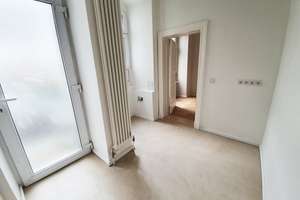 Sanierter Altbau im Grünen mit Hofzugang am Savignyplatz • unbefristet • 2 Bäder – Herderstraße 5, 10625 Charlottenburg, Berlin – Vorschaubild 8