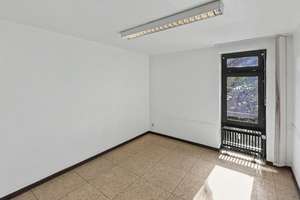 Großzügige 5-Zimmer-Eigentumswohnung mit ca. 108 m² und viel Gestaltungspotenzial in Mönchengladbach – Die vollständige Adresse der Immobilie erhältst du vom Anbieter., 41236 Rheydt, Mönchengladbach – Vorschaubild 6