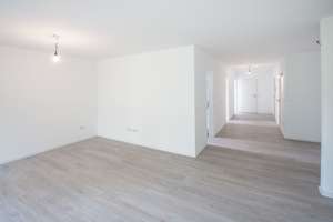ELEGANTER 3-Zi. TRAUM IN WEISS. 2 TERRASSEN, OFFENER KAMIN, direkt am Unterbacher See – Die vollständige Adresse der Immobilie erhältst du vom Anbieter., 40627 Unterbach, Düsseldorf – Vorschaubild 6