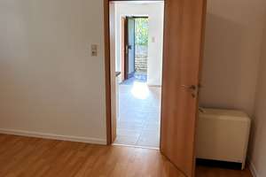 3 Zi. Wohnung mit neuer EBK, eigenem Eingang & Garten in Bad Cannstatt – Gnesenerstr. 70, 70374 Schmidener Vorstadt, Stuttgart – Vorschaubild 12