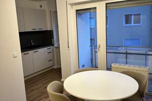 Erstbezug nach Renovierung – modern möbliert mit Balkon und Garagenstellplatz – 60486 Bockenheim, Frankfurt am Main – Vorschaubild 2