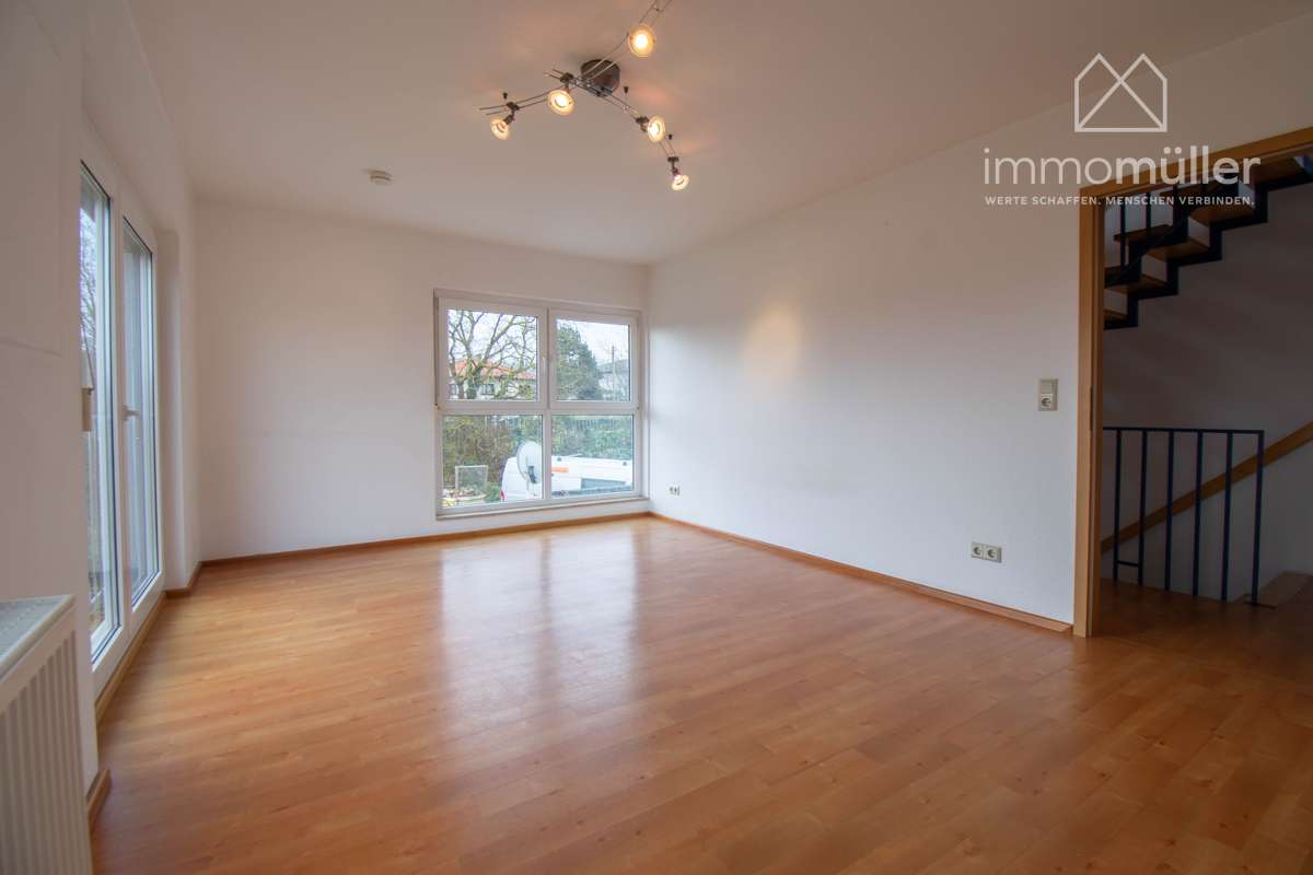 Immobilie in Ebertsheim - Niedrige Energiekosten, hoher Wohnwert – ein Zuhause mit Perspektive in absolut ruhiger Lage! - Bild 0