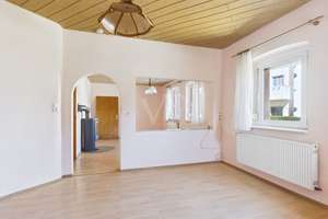 Reserviert: Solides EFH im Zentrum von Hofheim – Die vollständige Adresse der Immobilie erhältst du vom Anbieter., 97461 Hofheim in Unterfranken – Vorschaubild 4