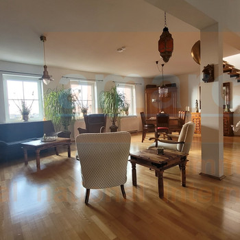 Exklusive Maisonette über den Dächern von Duisburg-Duissern – mit privater Dachterrasse sucht SIE!