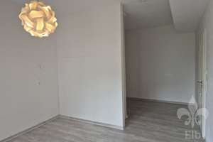 Vier Zimmer auf zwei Ebenen - ruhige Hinterhoflage mit Südterrasse, Garage und Keller – 39112 Sudenburg, Magdeburg – Vorschaubild 17