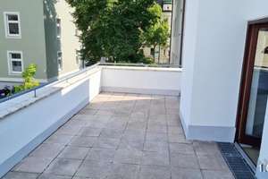 VERKAUFT ! ! 2-Fam.Haus auch Wohnen und Arbeiten mitten im Park in der Regenburger Innenstadt – Die vollständige Adresse der Immobilie erhältst du vom Anbieter., 93047 Innenstadt, Regensburg – Vorschaubild 14