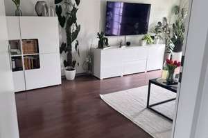 *ab 01.08.*  3-Zimmer-Dachgeschoßwohnung mit bodentiefen Sprossenfenstern und Balkon – Fröbelstr. 94, 47053 Hochfeld, Duisburg – Vorschaubild 5