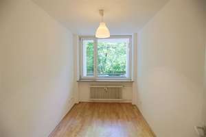 München an den Isarauen: freie, gemütliche 2,5-Zi.-Whg. im Hochparterre mit 2 Loggien  – Die vollständige Adresse der Immobilie erhältst du vom Anbieter., 81543 Siebenbrunn, München – Vorschaubild 8