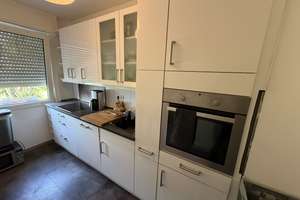 Wohlfühloase mit 300 m² Privatgarten – hochwertig sanierte 2,5-Zimmer-Wohnung mit Terrasse, EBK & Ho – Berchumer Str 8, 47137 Untermeiderich, Duisburg – Vorschaubild 4