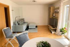 Gartenwohnung in Feldmoching: hochwert. möbl., Pauschalmiete (Doppel-Carport, Internet, Neb.kosten) – Die vollständige Adresse der Immobilie erhältst du vom Anbieter., 80995 Feldmoching, München – Vorschaubild 5