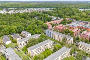 Gepflegte 3-Zimmer-Eigentumswohnung mit Balkon in begehrter Lage nahe dem Volkspark Potsdam – Die vollständige Adresse der Immobilie erhältst du vom Anbieter., 14469 Bornstedt, Potsdam – Vorschaubild 2