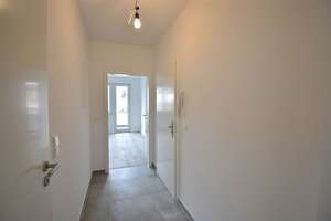 Ideal für Singles! Sanierte 2-Zi-Whg mit Balkon zu vermieten
 – Ellerstraße 97, 40227 Oberbilk, Düsseldorf – Vorschaubild 2