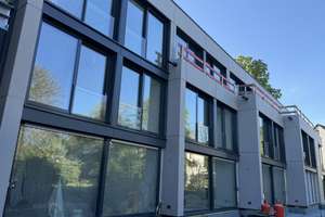 Neubau eines der schönsten Reihenhäuser Münchens mit traumhafter Dachterrasse – Stroblstraße 38B, 80689 St. Ulrich, München – Vorschaubild 13