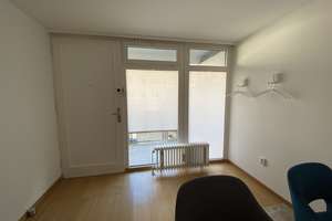 Helle und luftige 4-Zi-Maisonette-Whg, ruhige Rücklage, Südwest Dachterrasse + 2 Balkone – Keferloherstr. 89, 80807 Milbertshofen, München – Vorschaubild 6