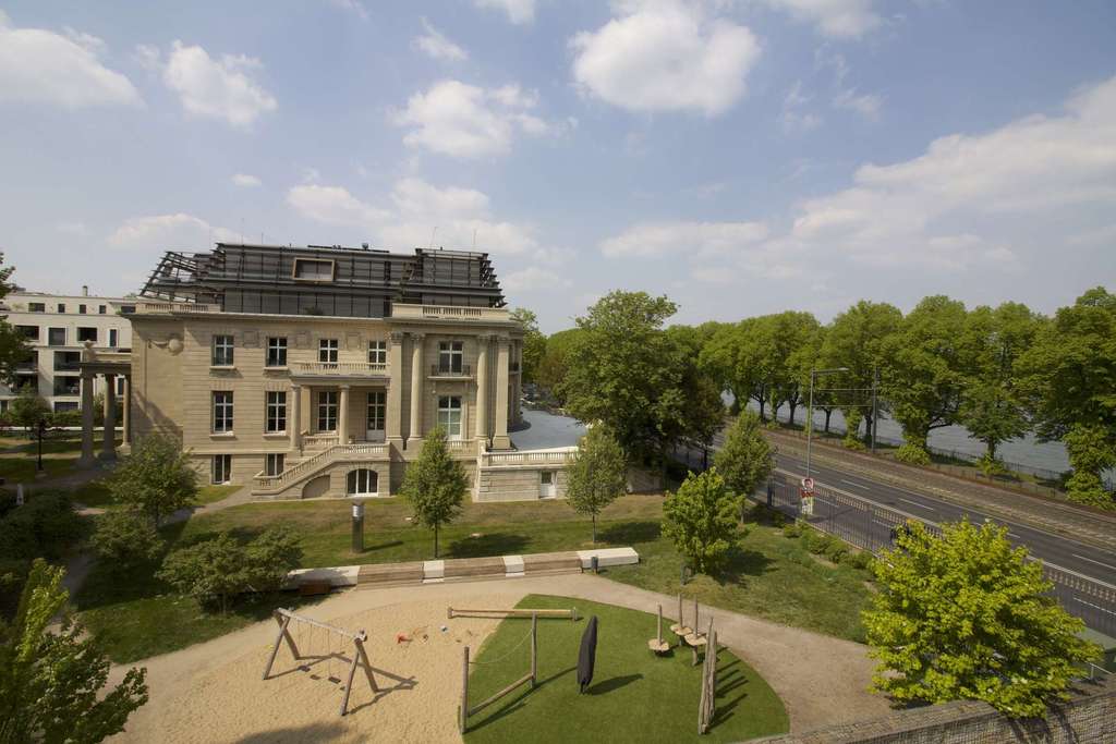 SELTENE TOPLAGE MIT BEIDESEITIGEM RHEINBLICK: HOCHWERTIG MODERNISIERT MIT AUSGEZEICHNETER RENDITE