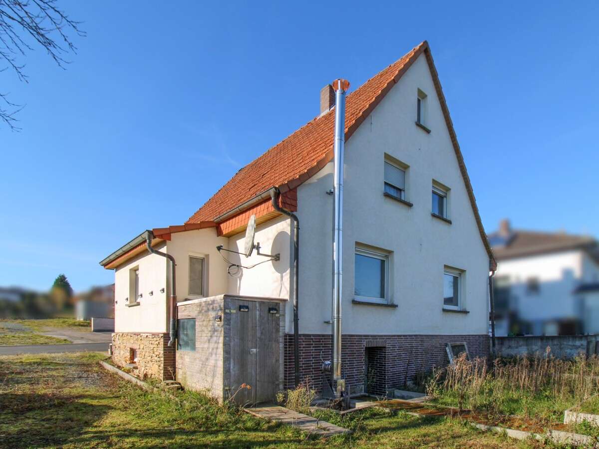 PROVISIONSFREI: Traditionelles Zuhause mit Ausbaureserve in Eiterfeld-Ufhausen, Fulda Kreis – Bild 1