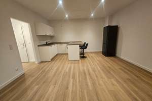 Kernsanierung Erstbezug, Kö-Nähe, neue Einbauküche, 1. OG, teilmöbliert,  2 Zimmer