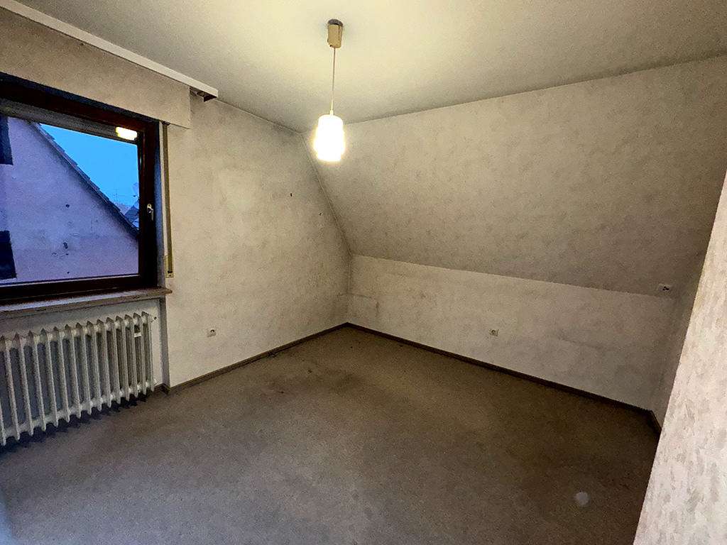 Immobilie in Cleebronn - Haus mit Scheune und Werkstatt - Bild 0