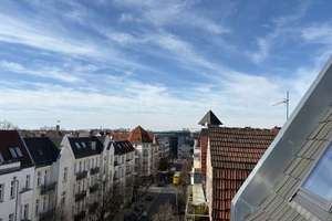 Panoramafenster & Fernblick inklusive – modernes Wohnen über den Dächern