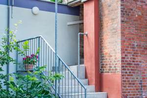 BESONDERE REMISE IM RUHIGEN HINTERHOF ALS EINFAMILIENHAUS – Die vollständige Adresse der Immobilie erhältst du vom Anbieter., 13347 Gesundbrunnen, Berlin – Vorschaubild 2