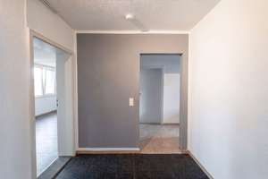 4 Zimmer mit großem Südbalkon und Blick ins Grüne, Bogenhausen – Die vollständige Adresse der Immobilie erhältst du vom Anbieter., 81927 Englschalking, München – Vorschaubild 4