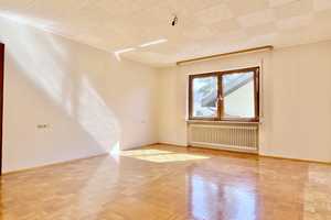 Großzügiges Wohnhaus mit 3 Wohneinheiten in sonniger Lage – Zollernalbkreis – Vorschaubild 7