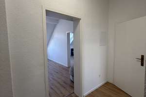 Attraktive  HELLE UND RUHIGE 2 Zimmerwohnung moderner Ausstattung SANIERT – Gumbertstraße 83, 40229 Eller, Düsseldorf – Vorschaubild 14