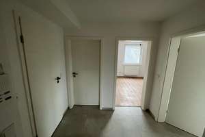 Modernisieren 3,5-Zimmer-Dachgeschosswohnung im Fleyer Viertel mit schönem Ausblick – Ruhrstr 17, 58097 Mittelstadt, Hagen – Vorschaubild 3