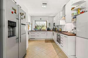 Perfektes zu Hause für die ganze Familie mit Einliegerwohnung - direkt am Wald – Die vollständige Adresse der Immobilie erhältst du vom Anbieter., 13505 Konradshöhe, Berlin – Vorschaubild 6