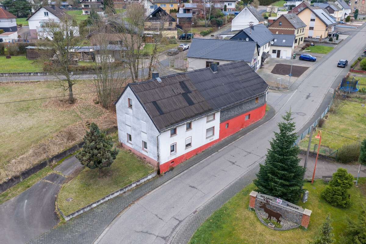 Wohnhaus mit großem Grundstück und viel Potenzial!, Westerwaldkreis – Bild 1