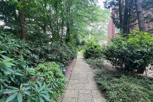 Großzügige Wohnung mit Terrasse und Garten – Die vollständige Adresse der Immobilie erhältst du vom Anbieter., 22391 Wellingsbüttel, Hamburg – Vorschaubild 2