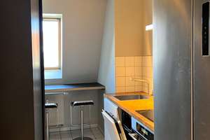 Schwabing erleben: Helle 3-Zimmer-Wohnung mit Balkon Teilmöbliert – 80805 Neufreimann, München – Vorschaubild 11