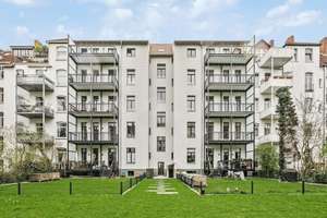 Stylische, moderne Wohnung mit 12 m² Balkon
