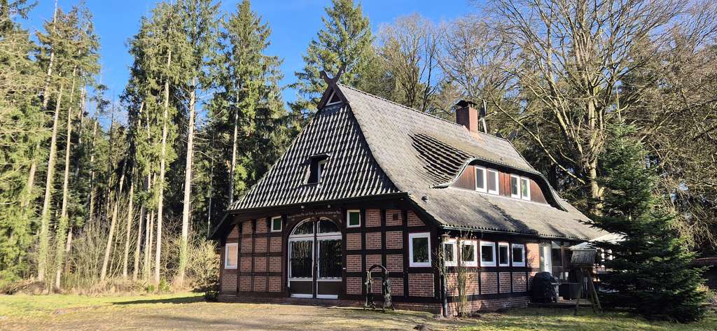 Immobilie in Hemsbünde - Charmantes Landanwesen mit Pferdestall und Bungalow in ruhiger Lage bei Rotenburg/Wümme zu verkaufen - Bild 1