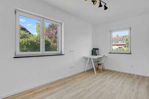 Hochwertiger Neubau! Energieeffizientes Architektenhaus mit Privatsphäre auf großem Grundstück – Die vollständige Adresse der Immobilie erhältst du vom Anbieter., 95503 Hummeltal – Vorschaubild 15