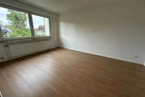 5-Raum-Reihenhaus mit EBK (teilrenoviert) in Zorneding – Herzog-Arnulf-Straße 53, 85604 Ebersberg (Kreis) – Vorschaubild 7