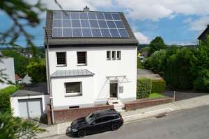 Zweifamilienhaus mit großer Lagerhalle und traumhaften Grundstück in Remscheid – Die vollständige Adresse der Immobilie erhältst du vom Anbieter., 42855 Haddenbach, Remscheid – Vorschaubild 2