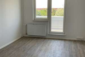 Schöne 3-Raumwohnung mit  Balkon sucht Nachmieter - WBS. – Grünauer Allee 76, 4209 Grünau-Ost, Leipzig – Vorschaubild 3