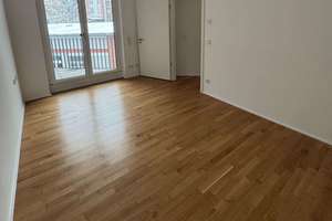 2-Zimmer-Wohnung mit 2 Loggien zum Innengarten & Wannenbad – bezugsfertig Frankfurt – In der Au 23, 60489 Rödelheim, Frankfurt am Main – Vorschaubild 3